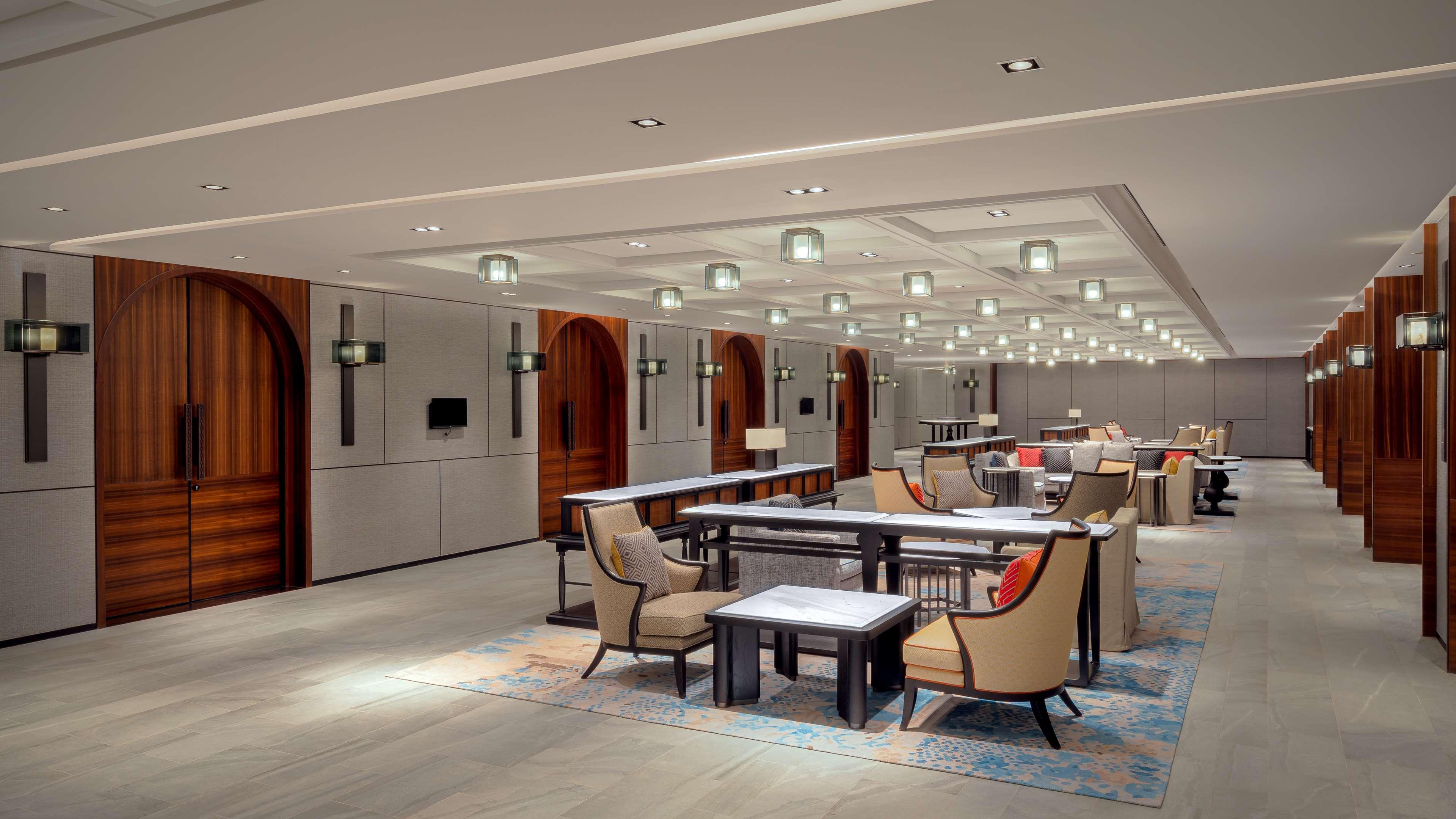 Hyatt Regency Phnom Penh Hotel Eksteriør billede